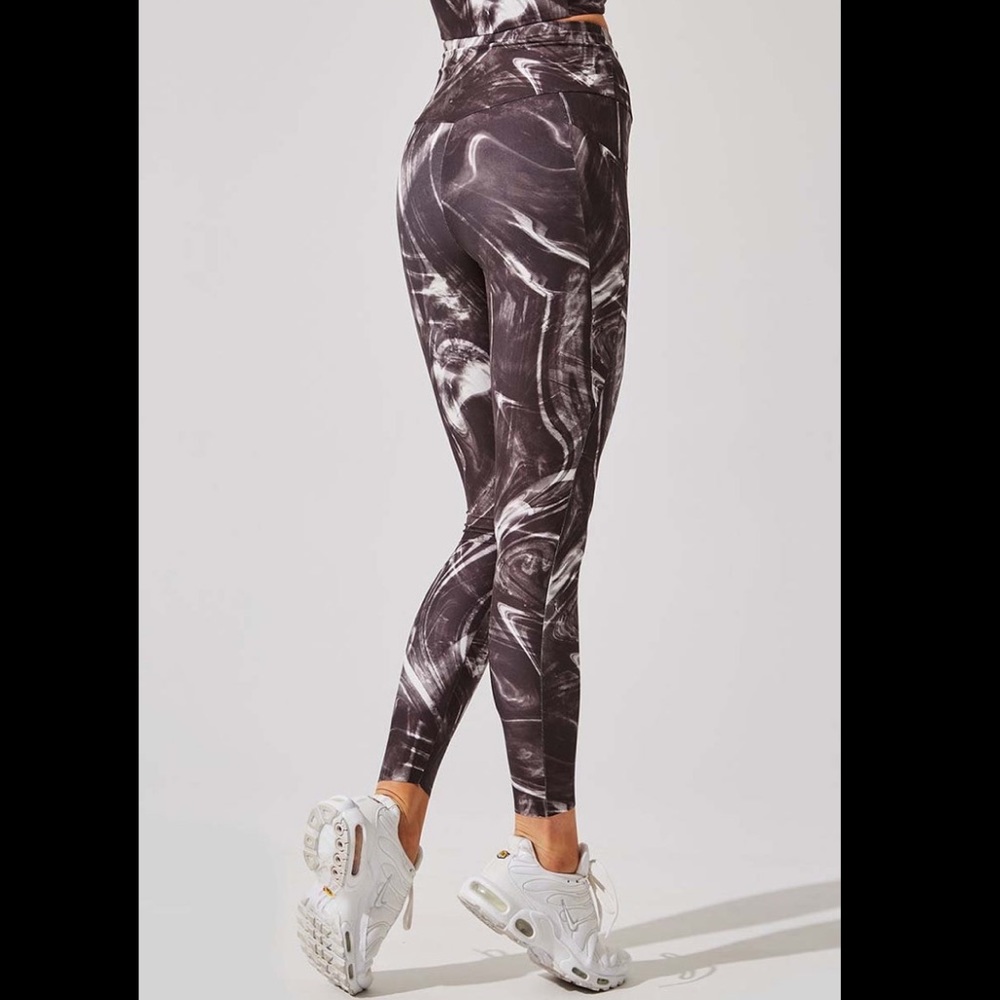 MPG SCULPT || High-Waist 7/8 Legging in Marbled Tie Dye - SZ XS 🌟NWOT🌟
